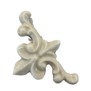 Moldura de Resina Esquinero Mediano 7x7cms Modelo 03