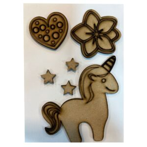 Set de figuras de MDF listas para decorar Unicornio
